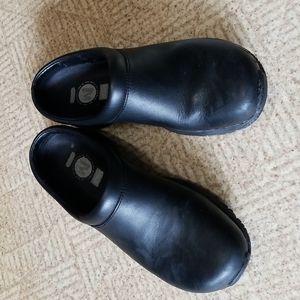 Black Encore Groove Merrell shoes